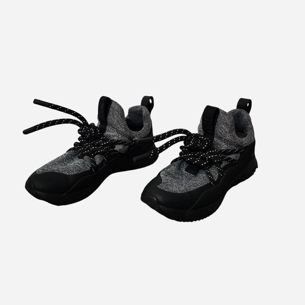 gray & black Nike 'City Loop' sneakers